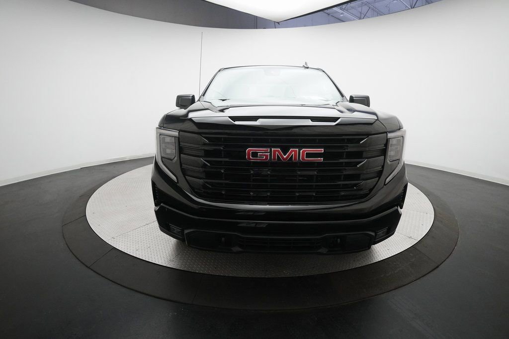 Used 2025 GMC Sierra 1500 Elevation image 11