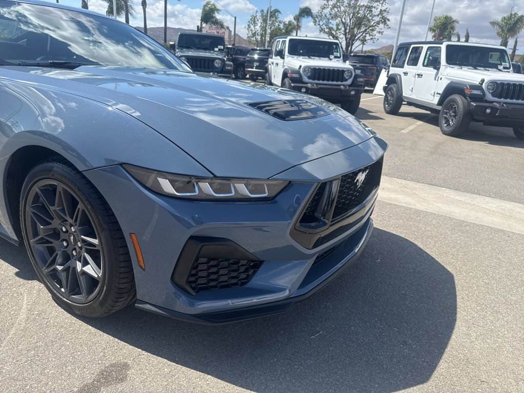 Used 2024 Ford Mustang GT w/ GT Performance Package RWD image 11