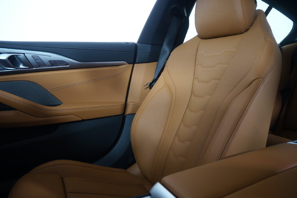 New 2026 BMW 840i RWD image 25