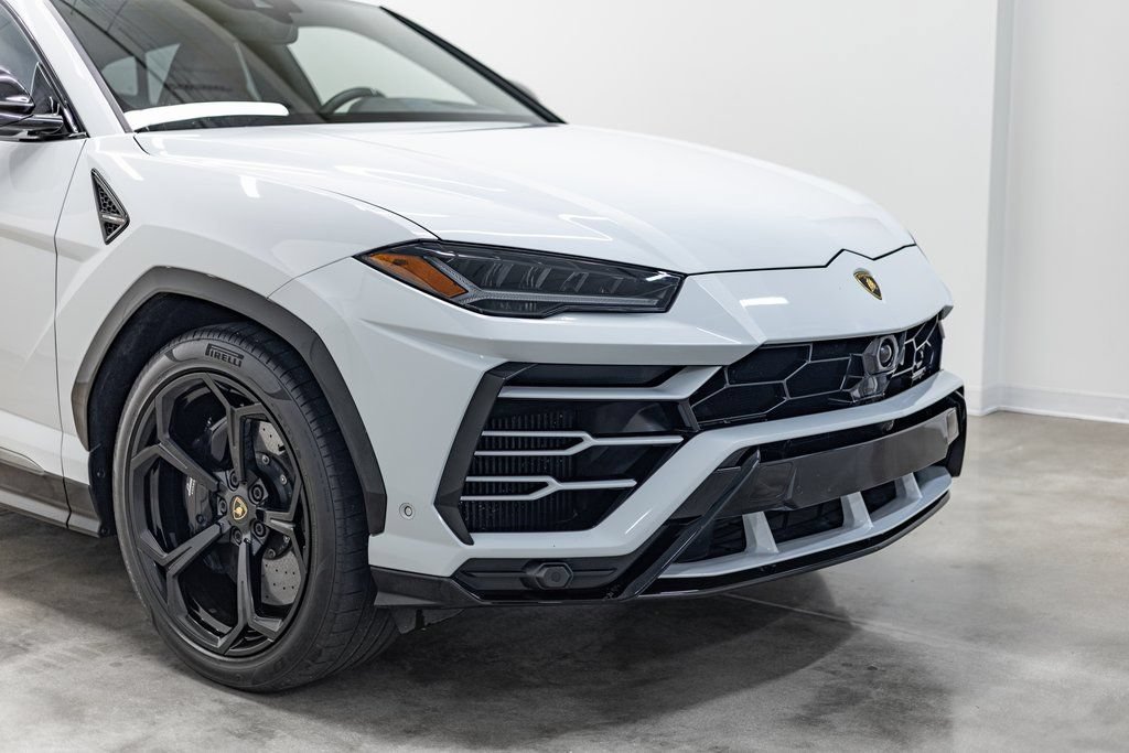 Used 2021 Lamborghini Urus AWD/4WD video 2