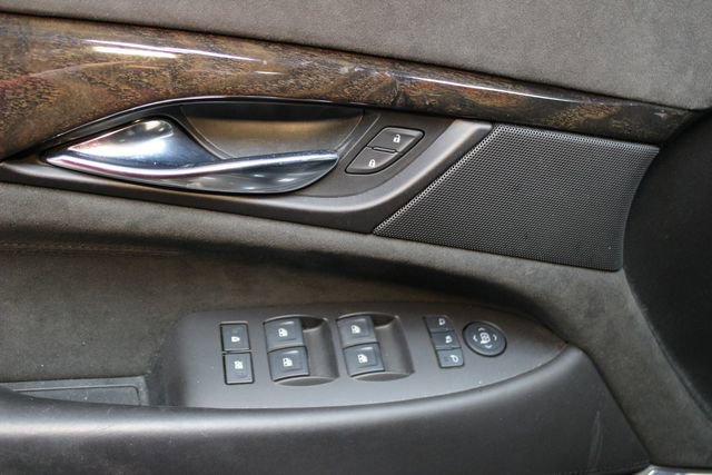 Used 2016 Cadillac Escalade Platinum AWD/4WD image 20