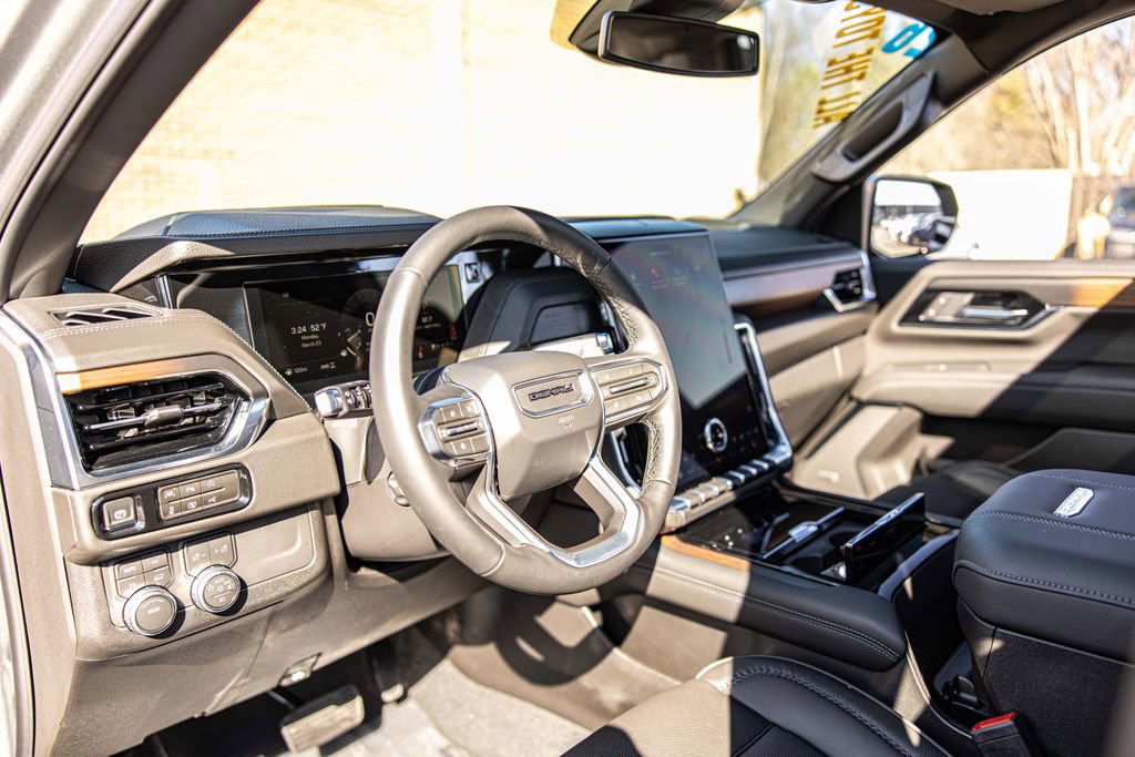 Used 2026 GMC Yukon Denali w/ Sun & Power Step Package image 21