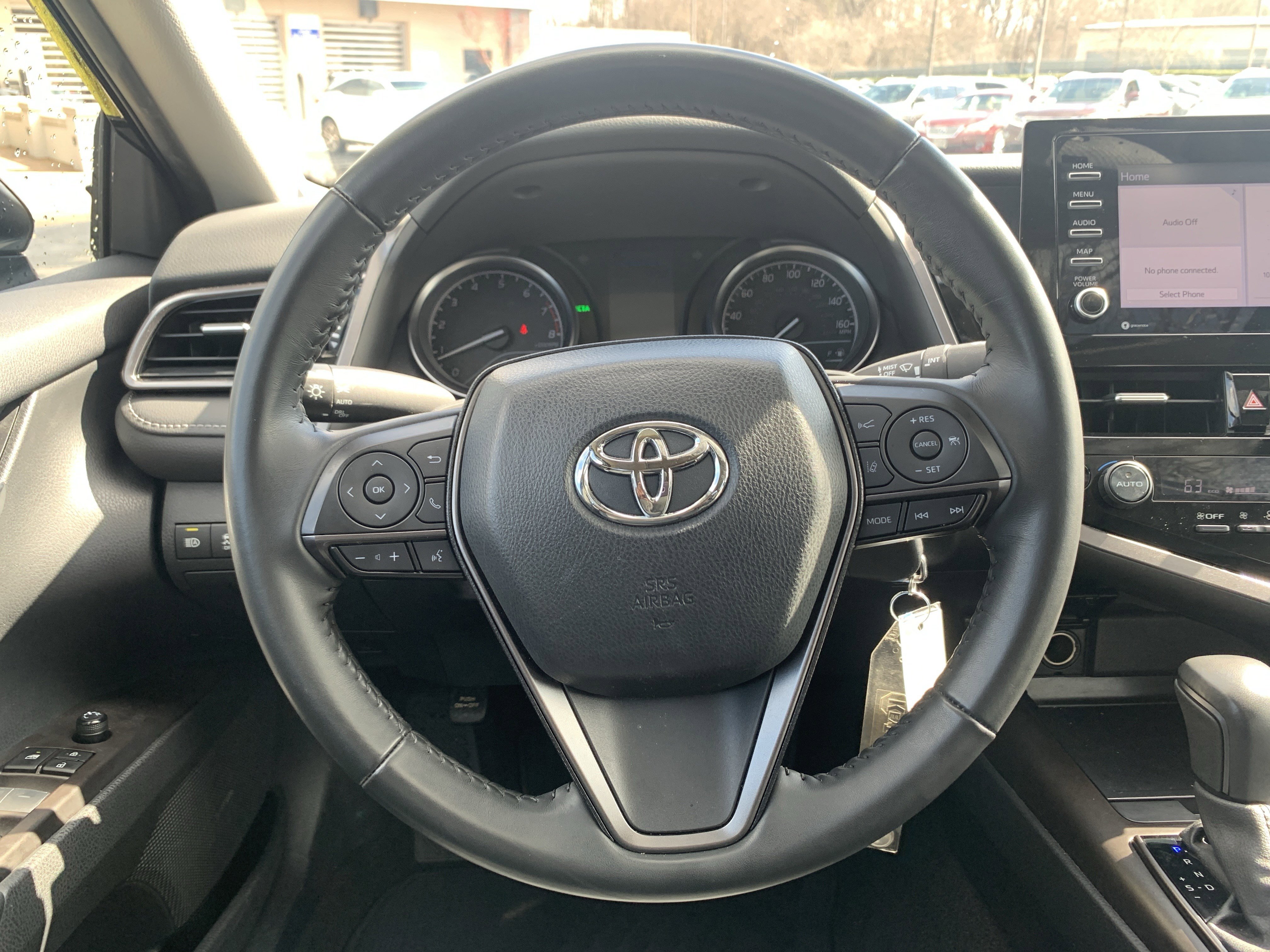 Used 2024 Toyota Camry SE image 18