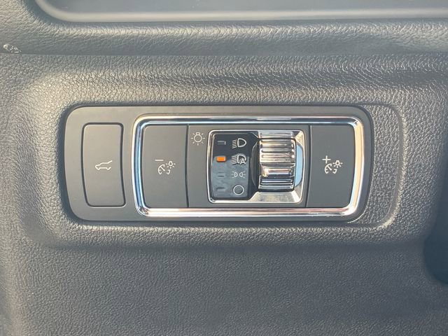 Used 2022 Lincoln Corsair Reserve w/ Elements Package image 27