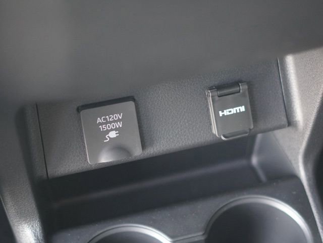 Certified 2026 Toyota Sienna XSE image 38