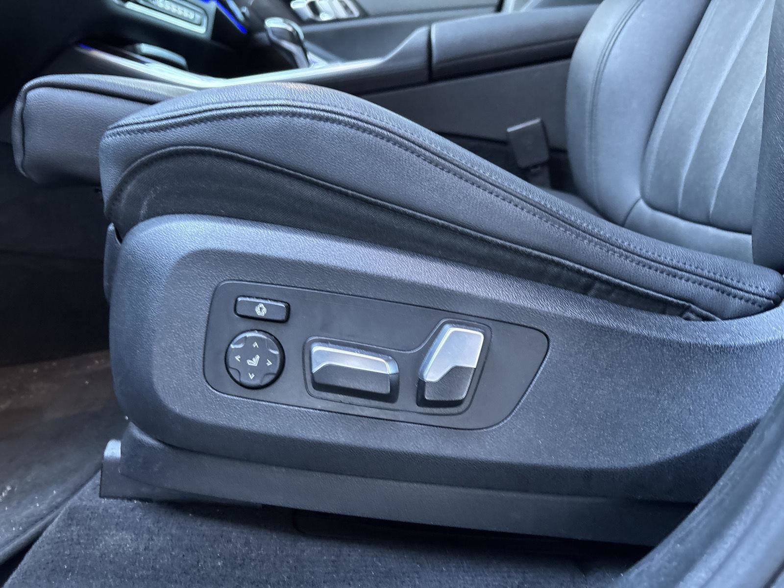 Used 2020 BMW X5 xDrive40i w/ Convenience Package image 11