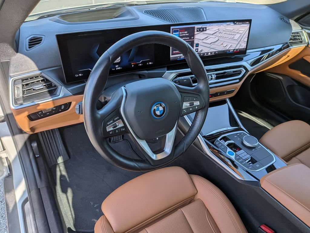 Used 2024 BMW i4 xDrive40i AWD/4WD image 10