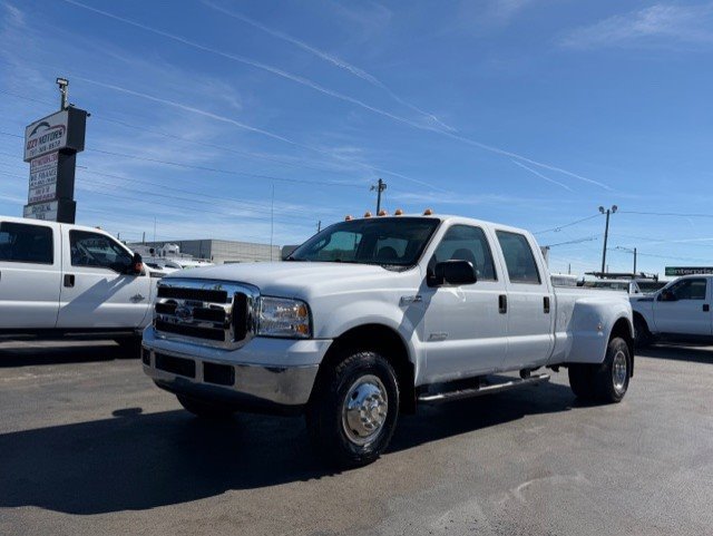 Used 2005 Ford F350 XL image 2