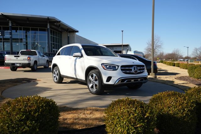 Used 2022 Mercedes-Benz GLC 300 4MATIC w/ Multimedia Package Lite image 10