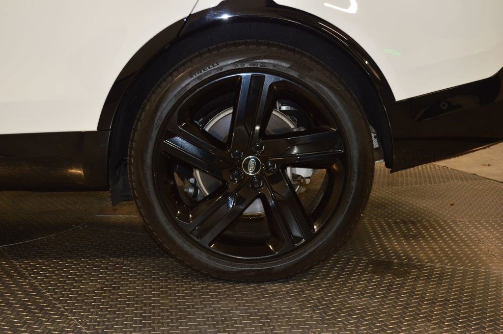Used 2023 Land Rover Discovery S R-Dynamic AWD/4WD image 14