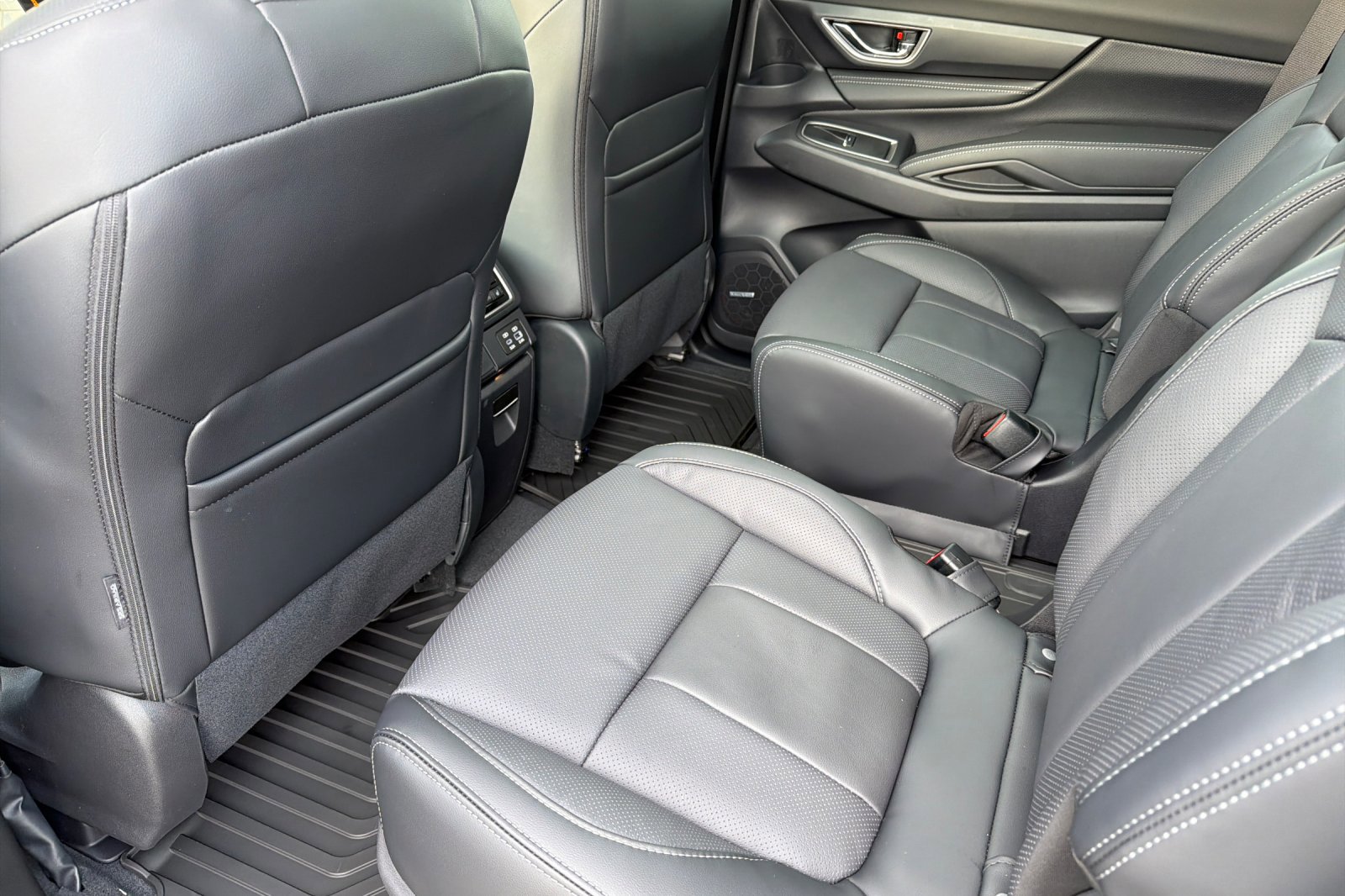 New 2026 Subaru Ascent Limited image 12