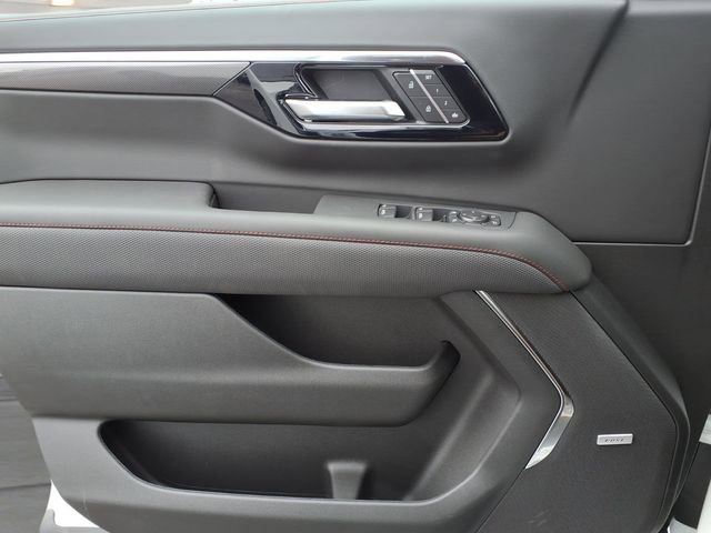 New 2026 Chevrolet Suburban RST w/ RST Capability Package image 15