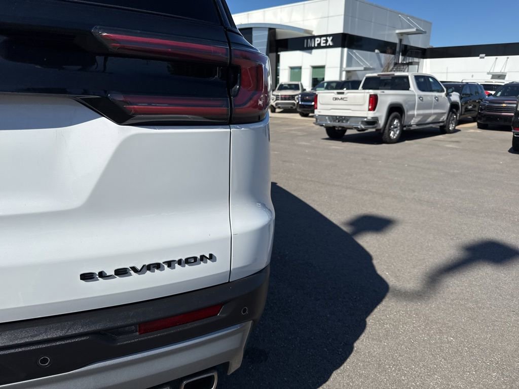 Used 2025 GMC Acadia Elevation FWD image 33