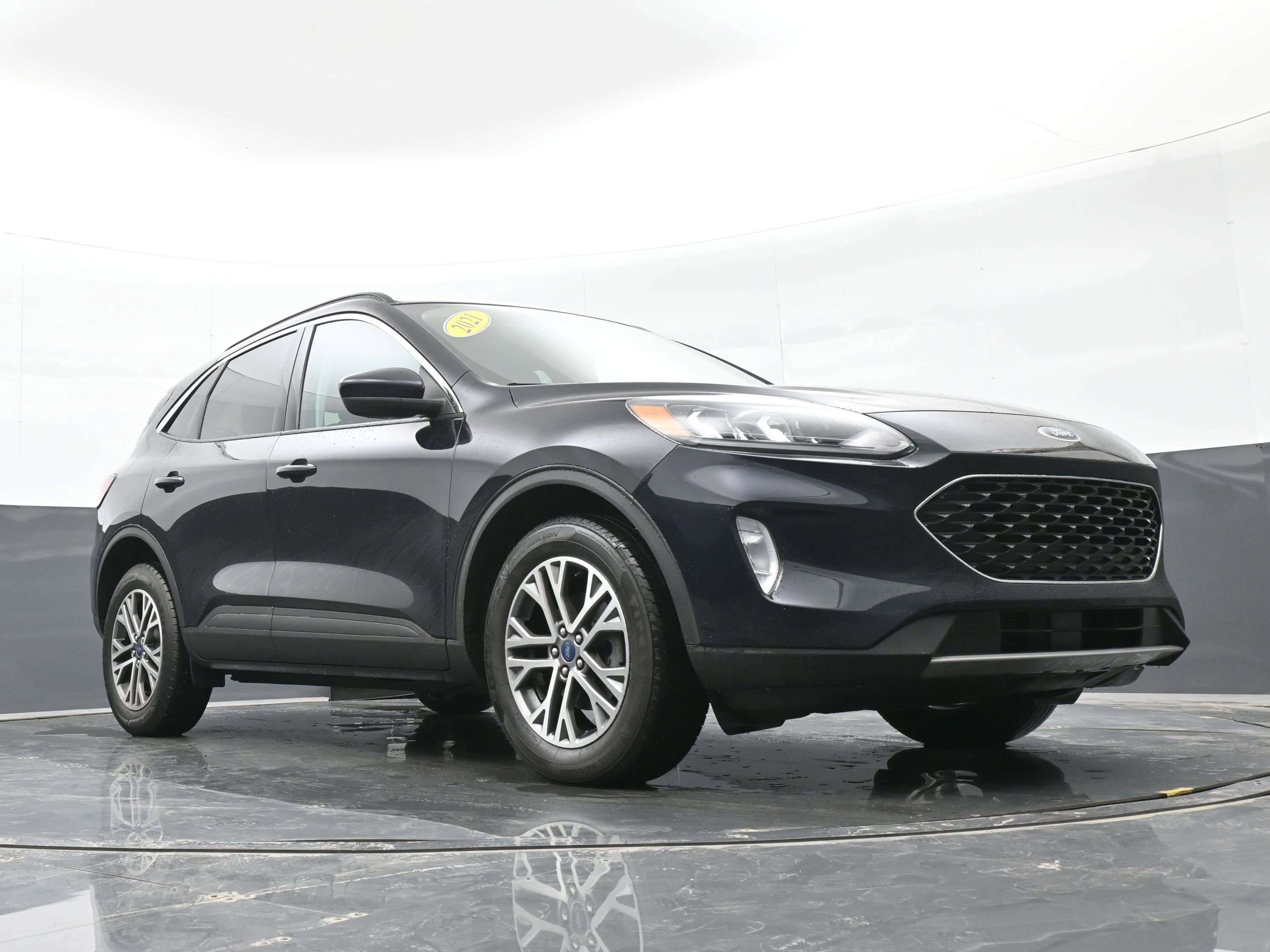 Used 2021 Ford Escape SEL image 38