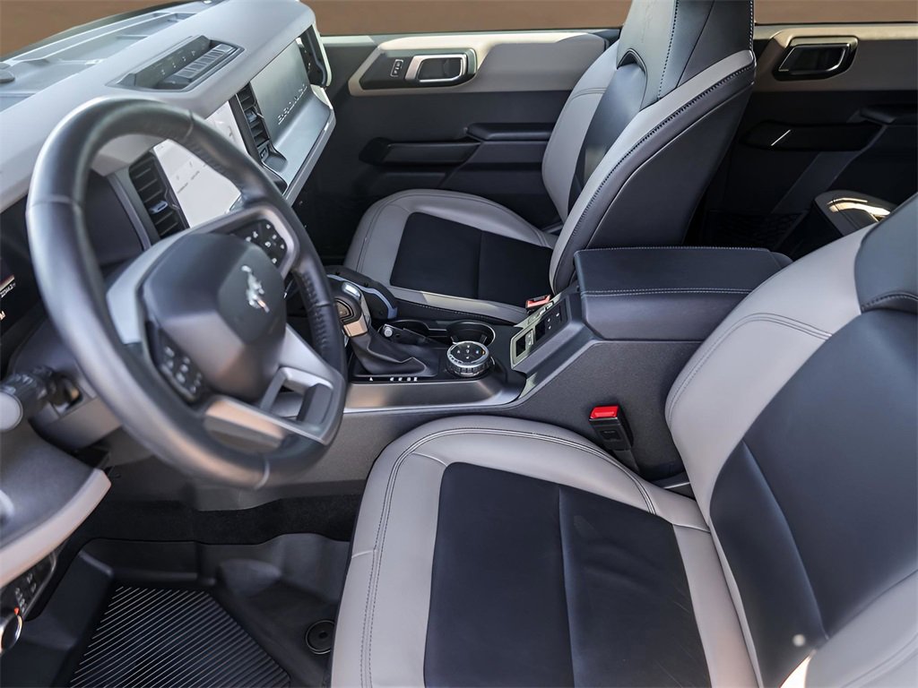 Used 2024 Ford Bronco Wildtrak image 9