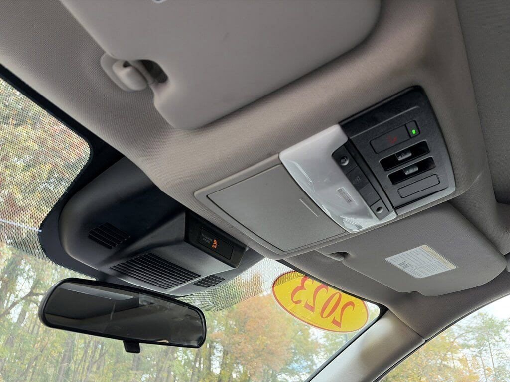 Used 2023 Nissan Rogue SV w/ SV Premium B Package image 27