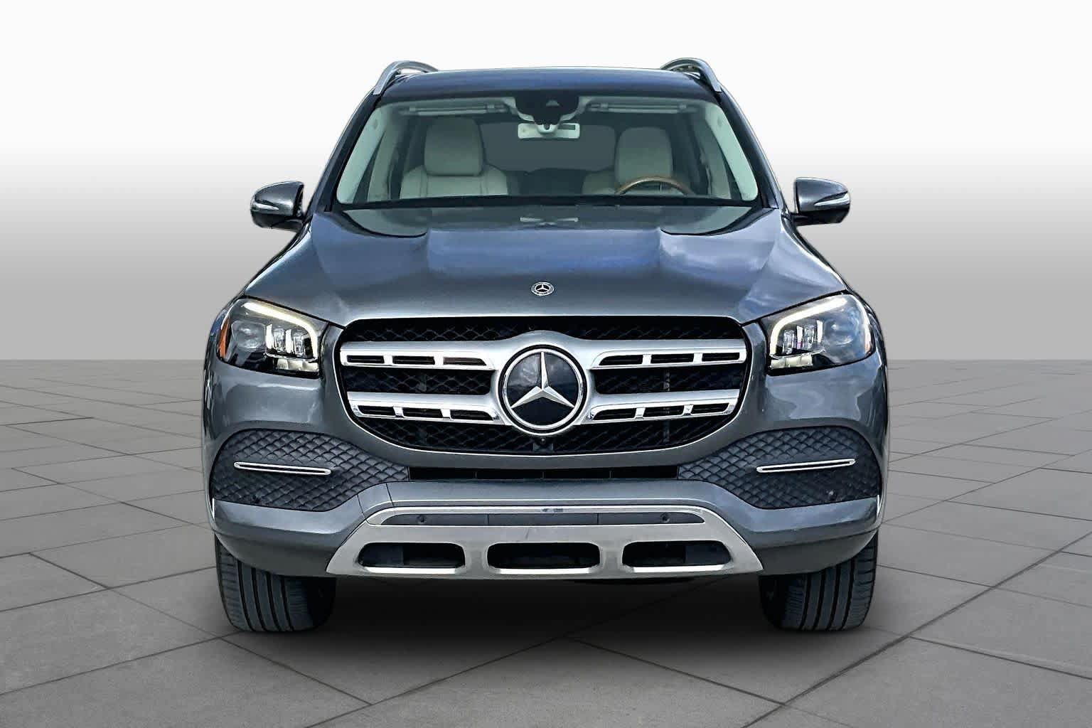 Used 2020 Mercedes-Benz GLS 450 4MATIC image 4