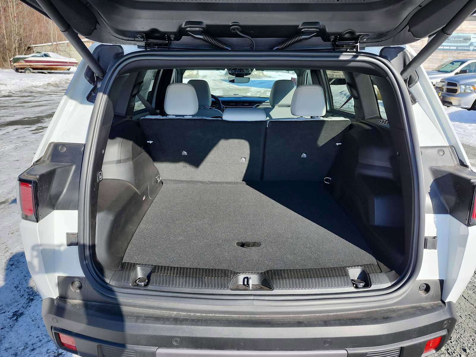 New 2026 Jeep Cherokee Limited image 16