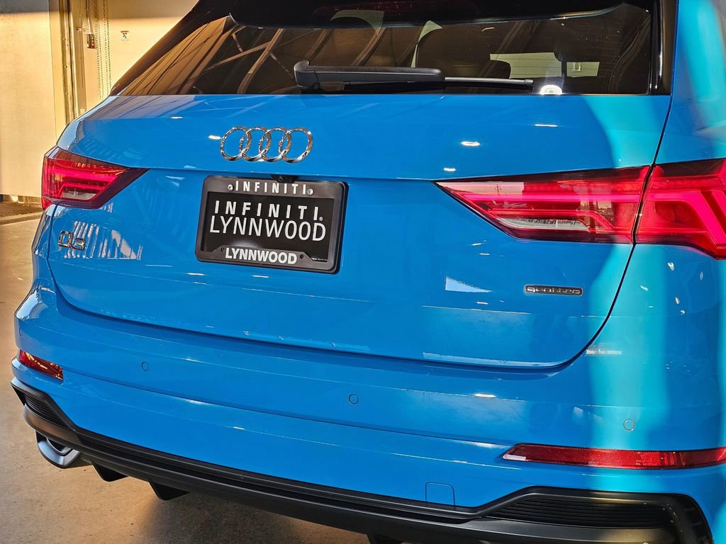 Used 2019 Audi Q3 2.0T Prestige w/ Prestige Package image 25