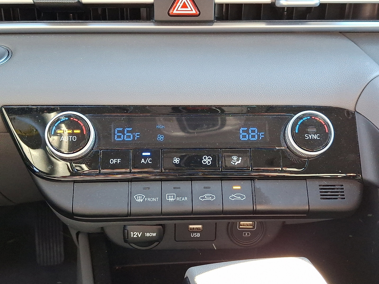 Certified 2023 Hyundai Elantra SEL image 15