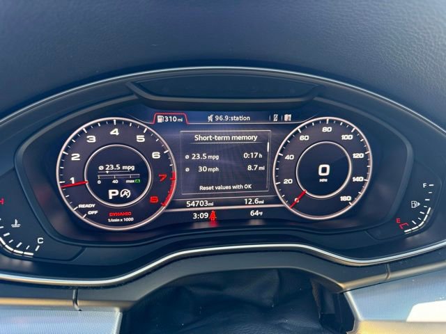 Used 2020 Audi Q5 2.0T Titanium Premium Plus AWD/4WD image 10