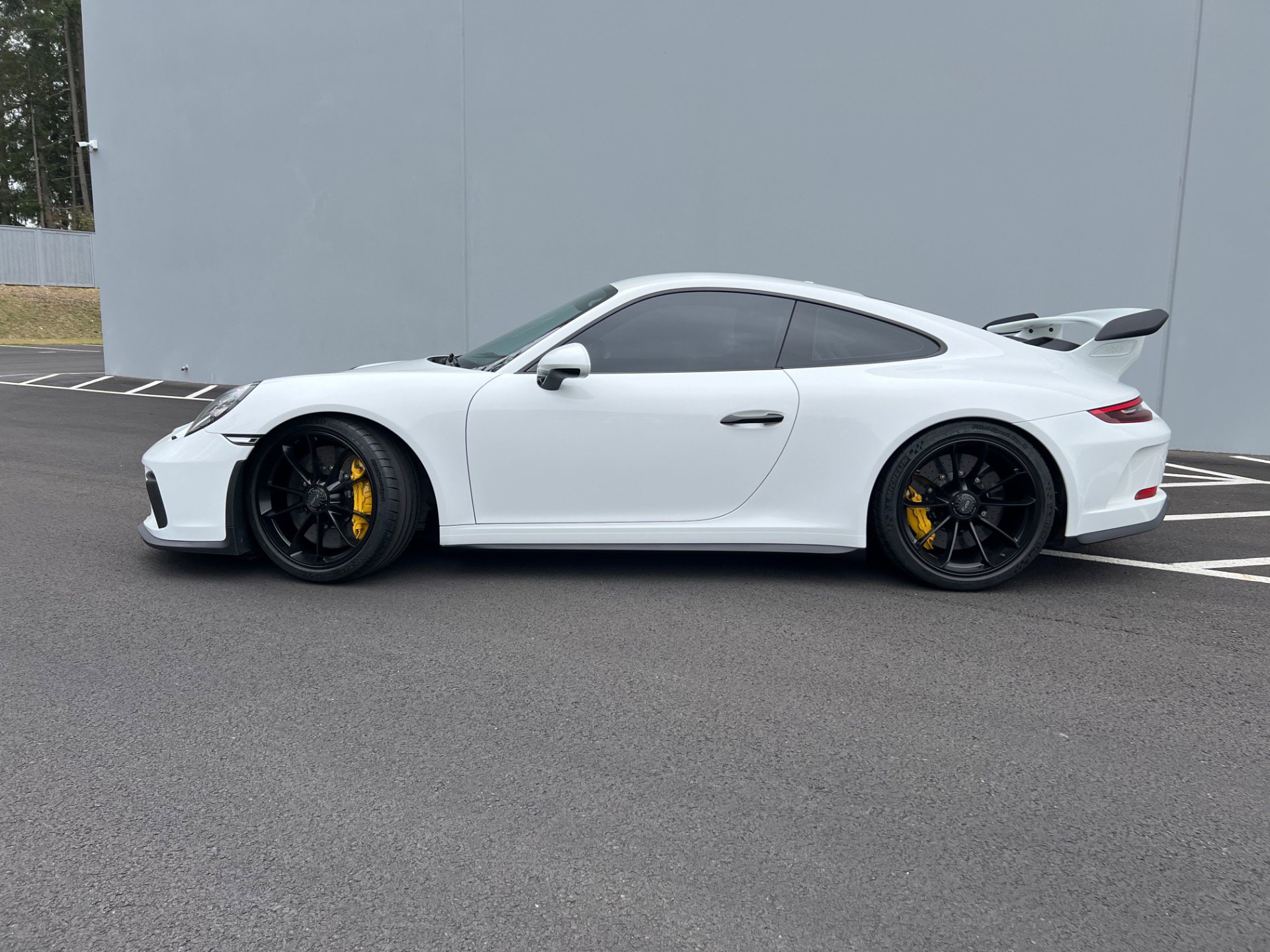 Used 2018 Porsche 911 GT3 RWD image 7