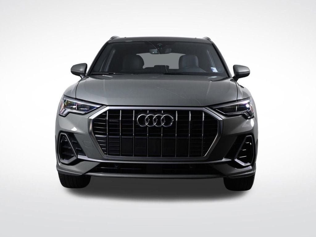 Used 2025 Audi Q3 2.0T Premium w/ Convenience Package AWD/4WD image 8