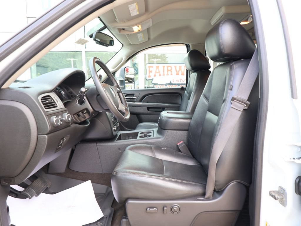 Used 2014 Chevrolet Silverado 2500 LTZ w/ LTZ Plus Package AWD/4WD image 13