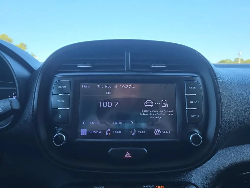 Used 2022 Kia Soul LX w/ Technology Package FWD image 24