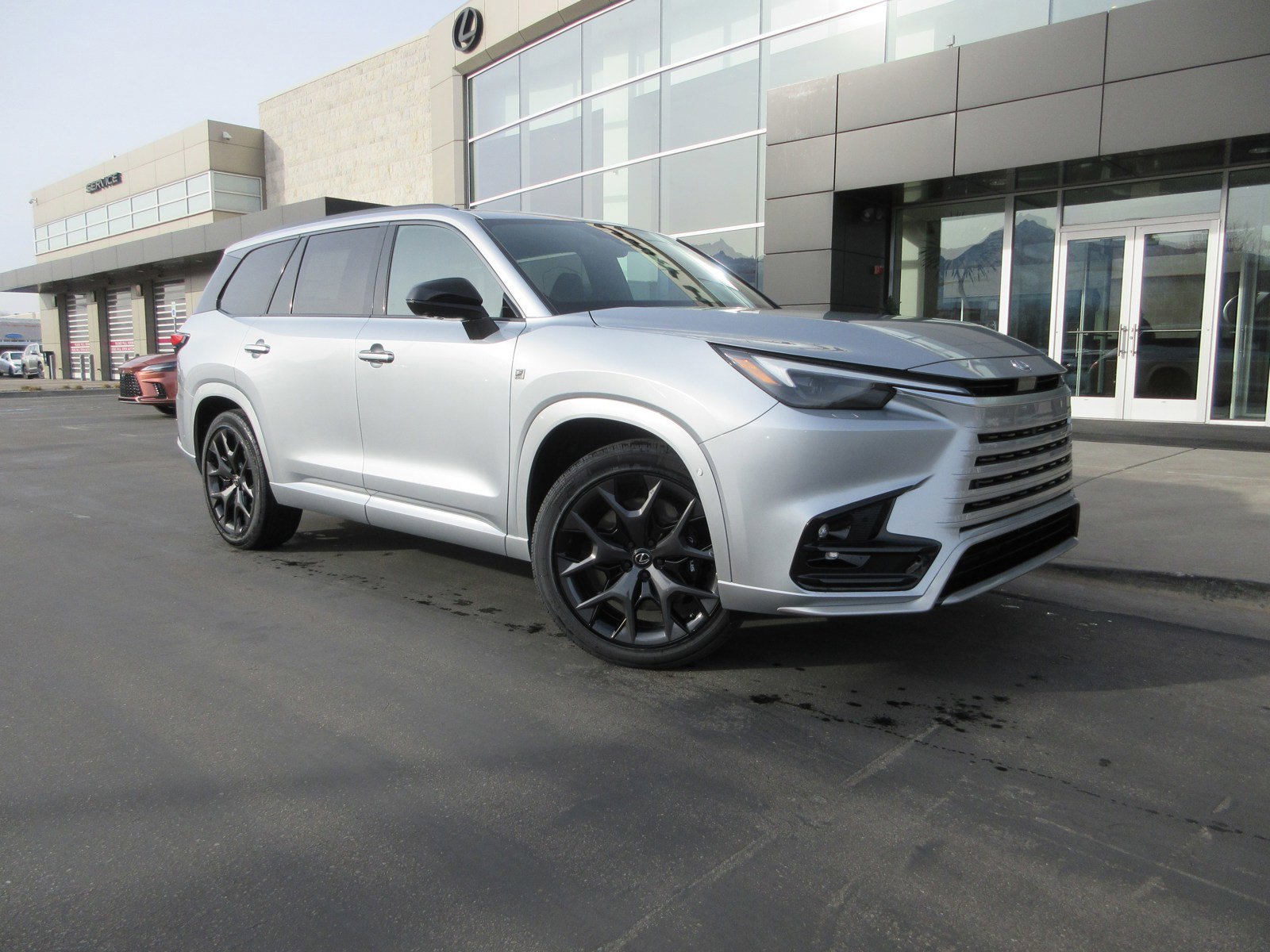 New 2025 Lexus TX 500h AWD image 10