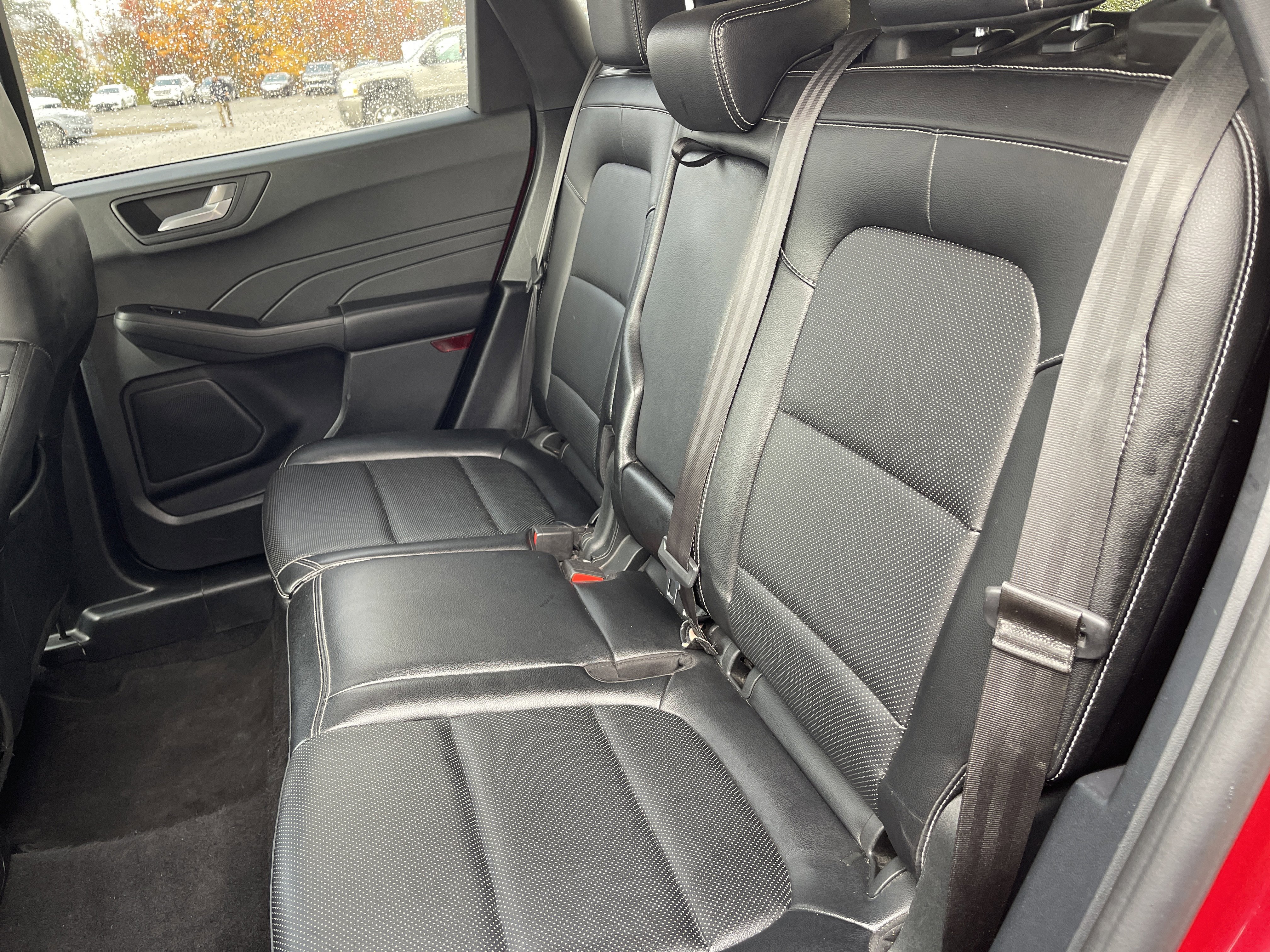 Certified 2022 Ford Escape Titanium image 27