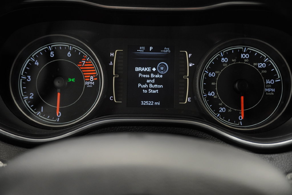 Certified 2021 Jeep Cherokee Latitude Lux AWD/4WD image 4
