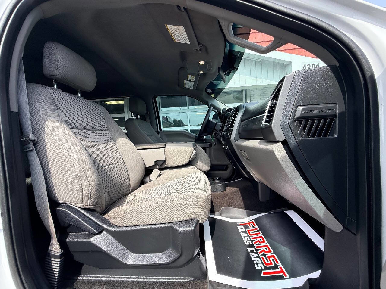 Used 2018 Ford F250 XLT w/ XLT Value Package image 38