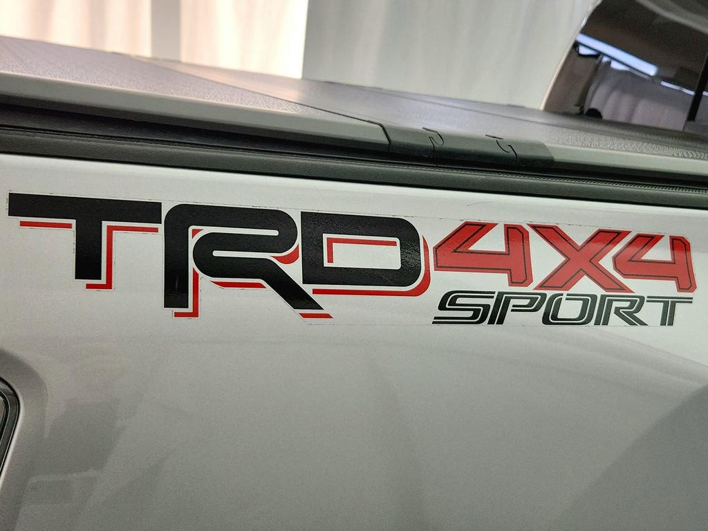 Used 2020 Toyota Tacoma TRD Sport w/ Technology Package AWD/4WD image 31