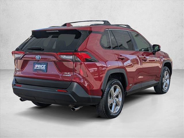Used 2021 Toyota RAV4 XLE Premium AWD/4WD image 5