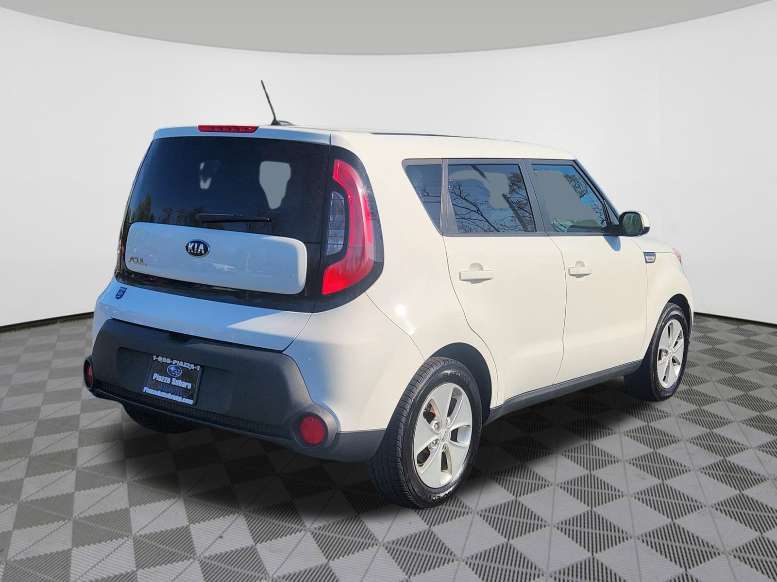 Used 2016 Kia Soul FWD image 4