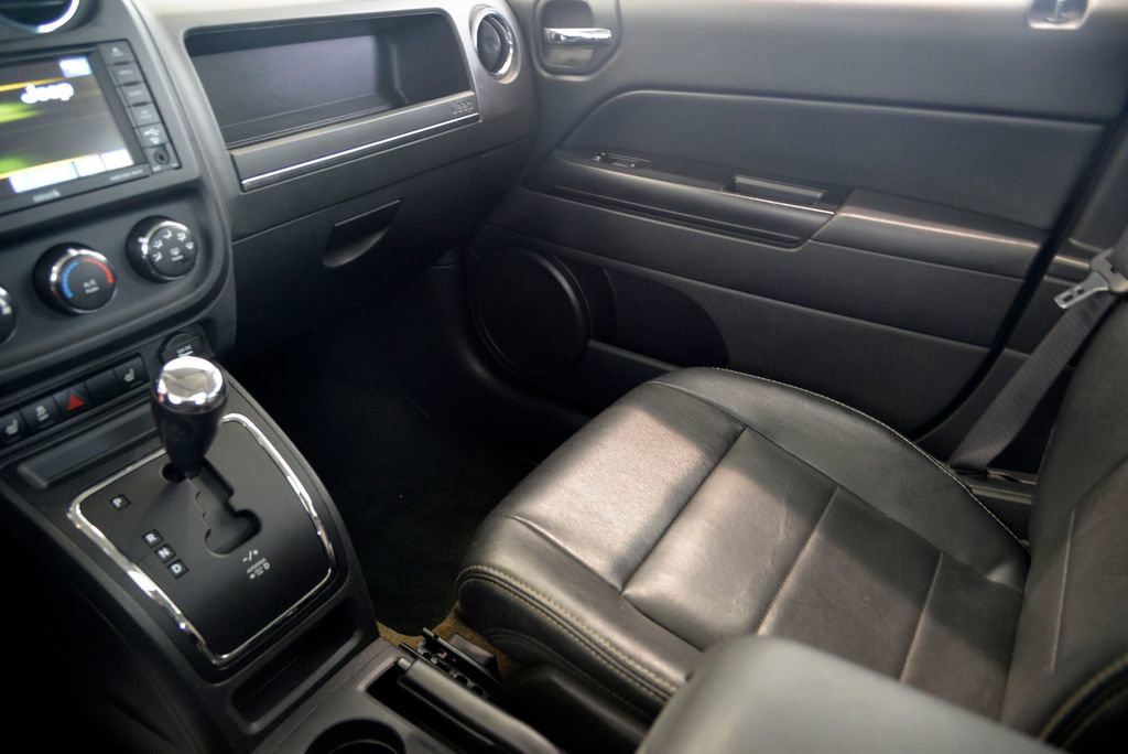 Used 2016 Jeep Patriot High Altitude AWD/4WD image 27