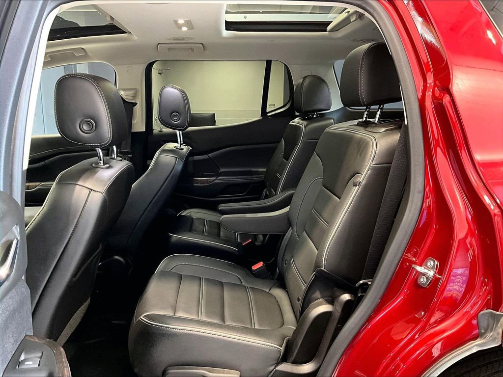 Used 2023 GMC Acadia Denali w/ Denali Ultimate Package image 16