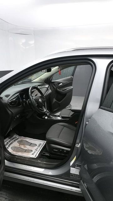 Used 2023 Buick Encore GX Select w/ Sport Touring Package image 17