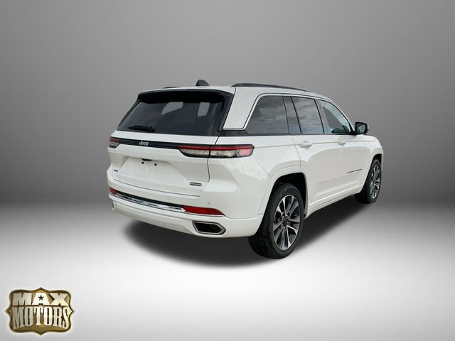New 2024 Jeep Grand Cherokee Overland image 12
