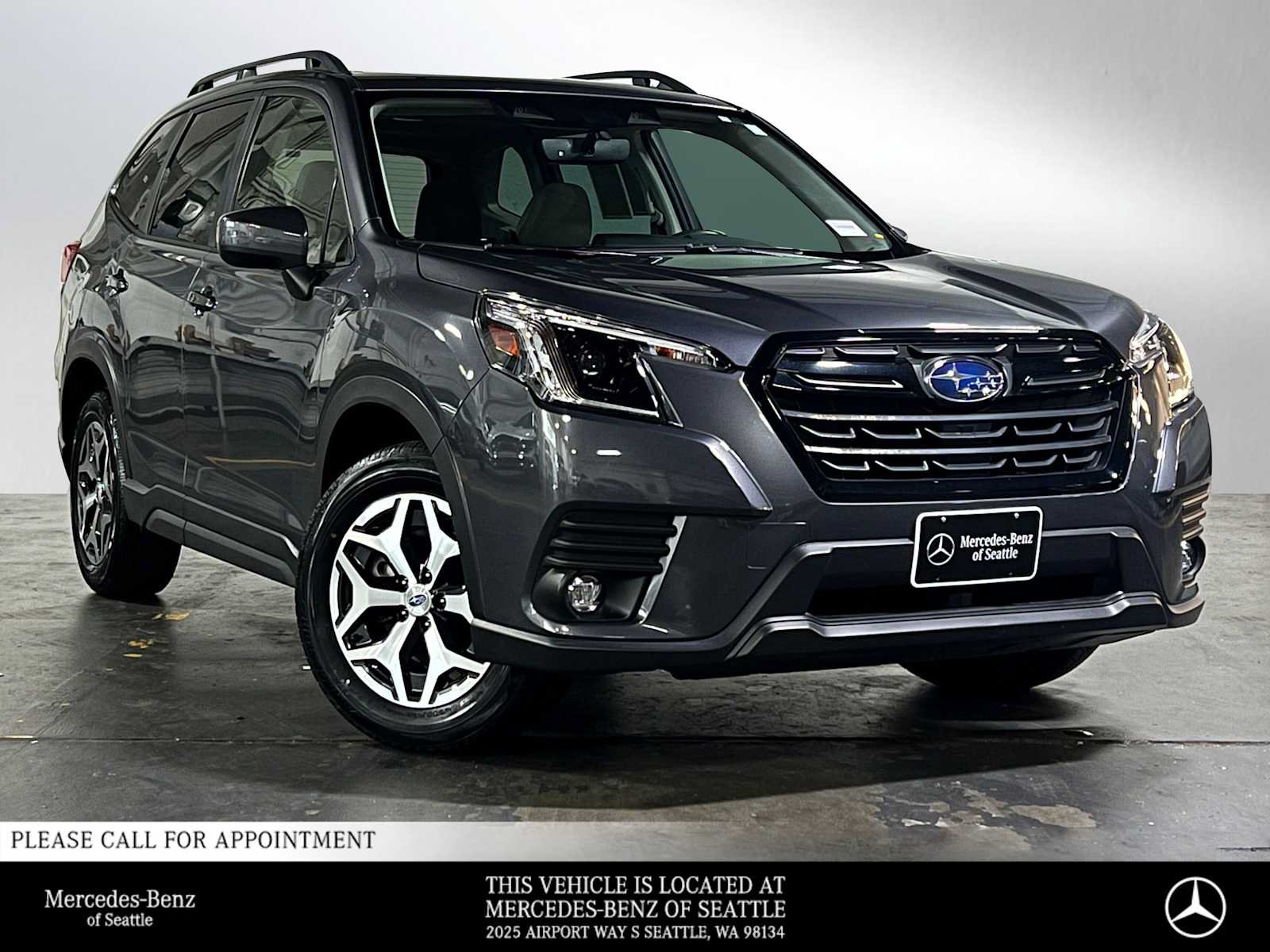 Used 2024 Subaru Forester Premium AWD/4WD image 1
