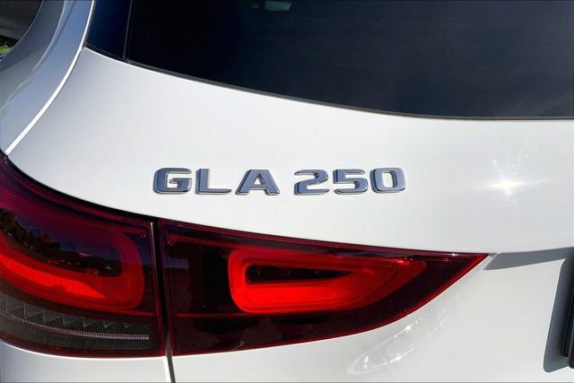 Used 2021 Mercedes-Benz GLA 250 4MATIC image 8