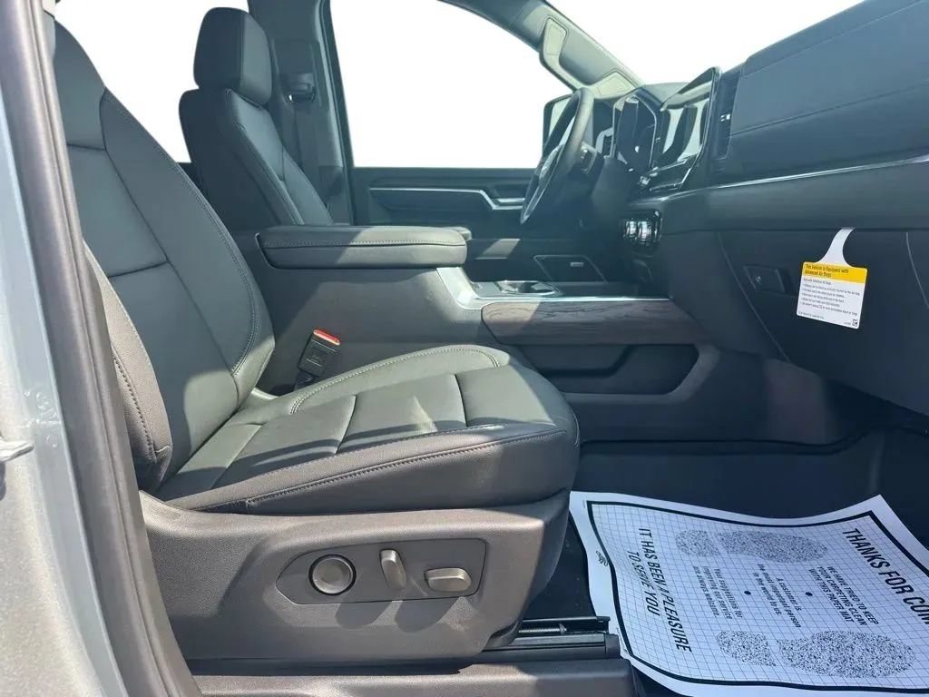 New 2026 GMC Sierra 2500 SLT w/ SLT Premium Package AWD/4WD image 13