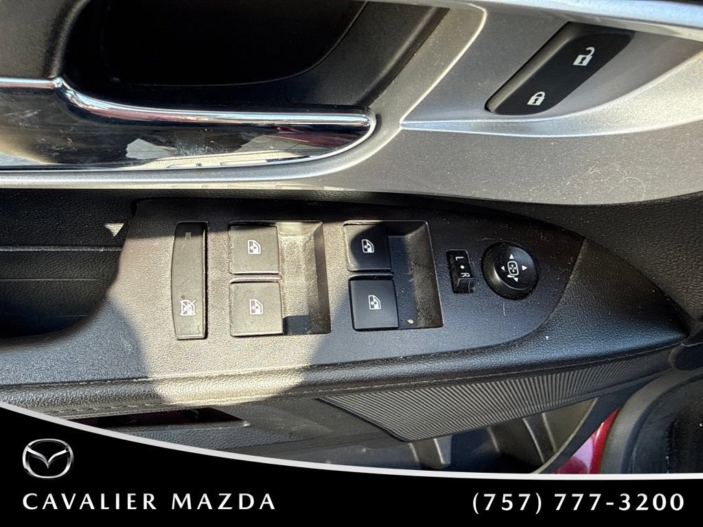 Used 2016 Chevrolet Equinox LT w/ Convenience Package AWD/4WD image 12