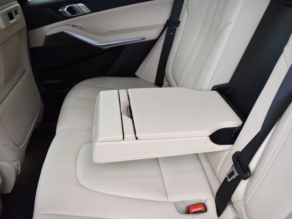 Used 2022 BMW X5 sDrive40i w/ Premium Package RWD image 24