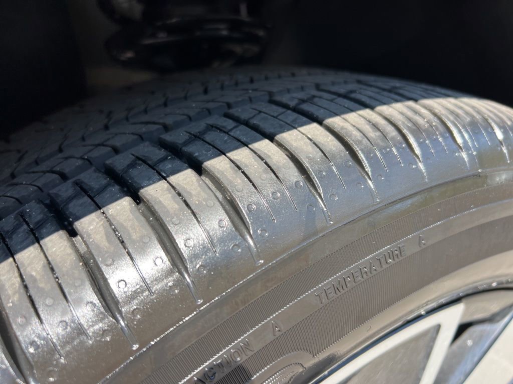 New 2026 Volkswagen Atlas Cross Sport SEL image 8