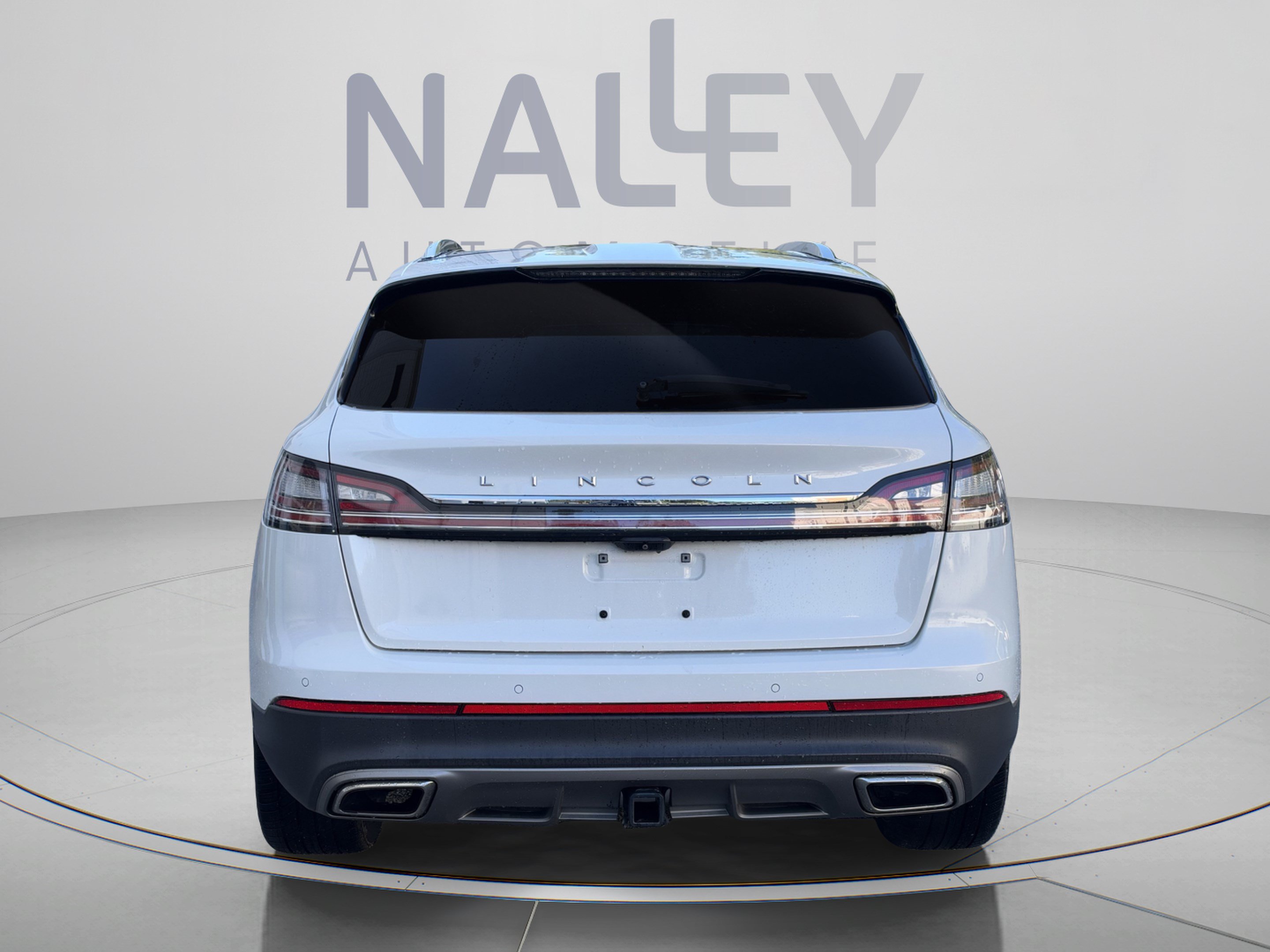 Used 2021 Lincoln Nautilus Reserve w/ Equipment Group 202A AWD/4WD image 3