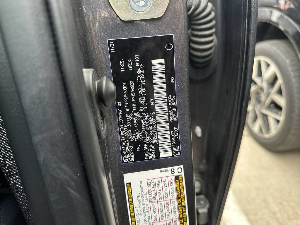Used 2022 Toyota 4Runner Limited AWD/4WD image 35