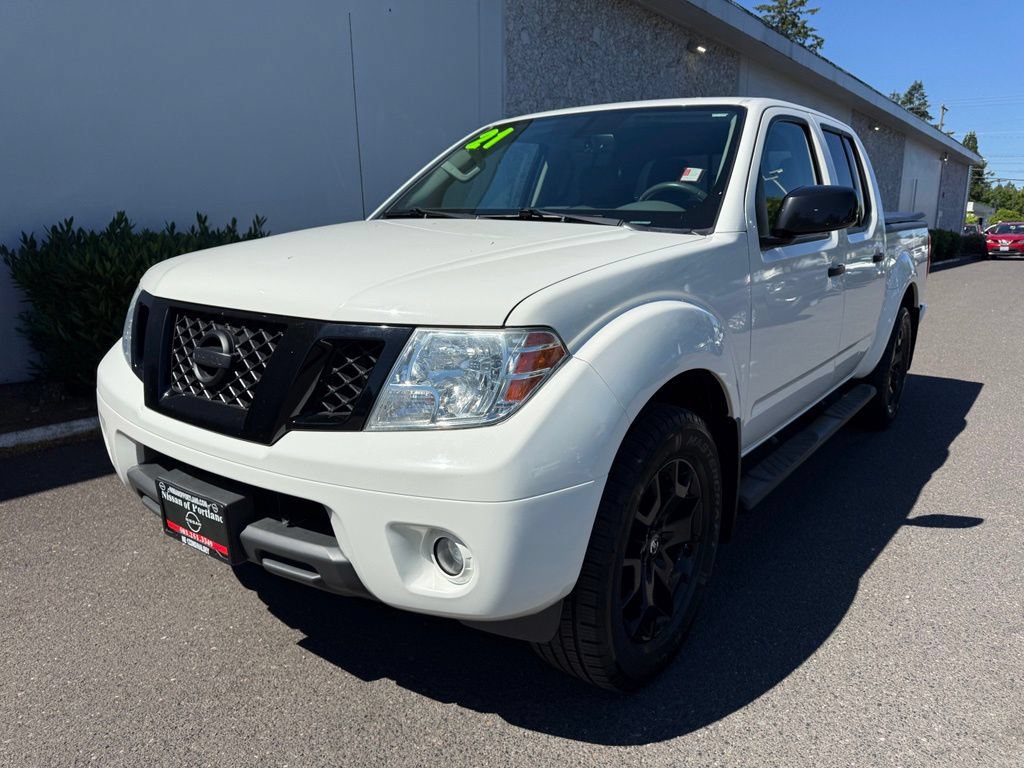 Used 2021 Nissan Frontier SV w/ Midnight Edition Floor Mats AWD/4WD image 2