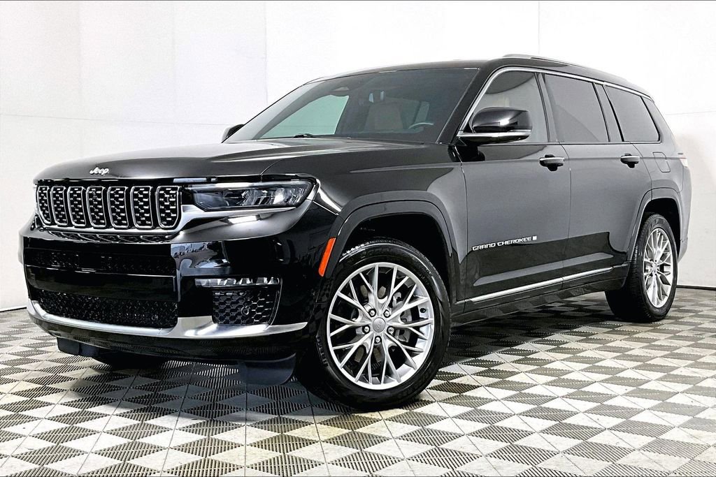 Used 2024 Jeep Grand Cherokee L Summit w/ Advanced Protech Group IV image 2